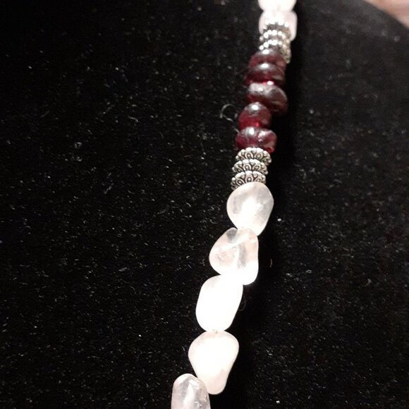 Handmade Garnet and rose quartz necklace, bracelet, earrings - Picture 3 of 8